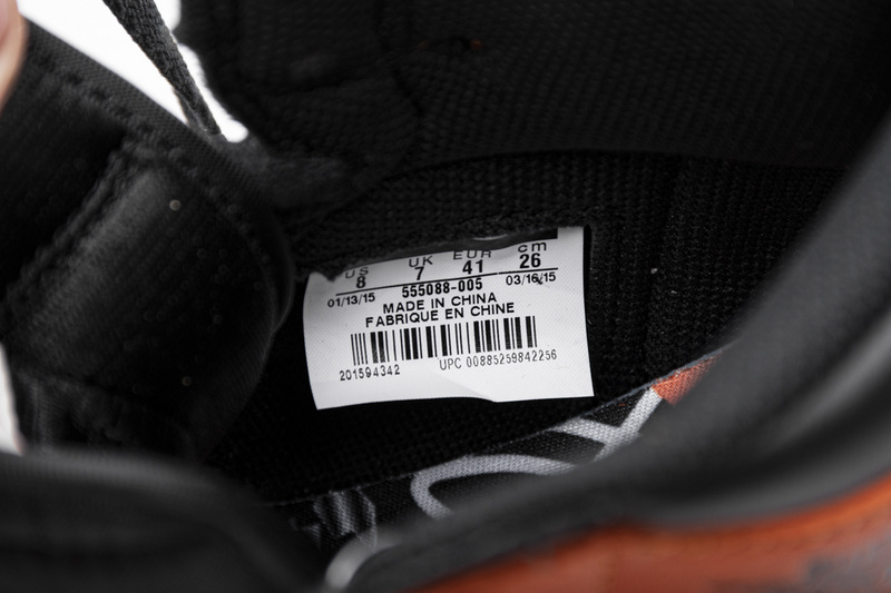 Air Jordan 1 Retro High OG 'Shattered Backboard' 555088-005 - Iconic Footwear for Sneaker Enthusiasts