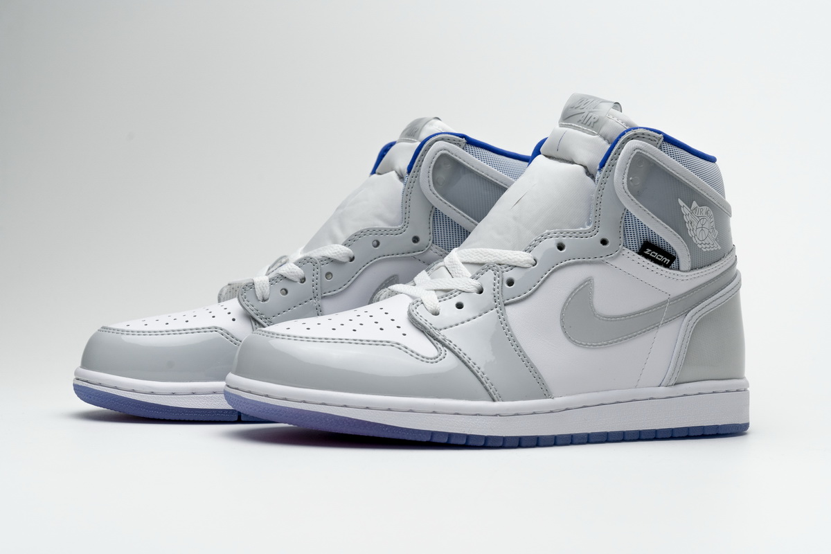 Air Jordan 1 High Zoom 'Racer Blue' CK6637-104: Superior style and comfort for the fashion-forward sneaker enthusiasts.