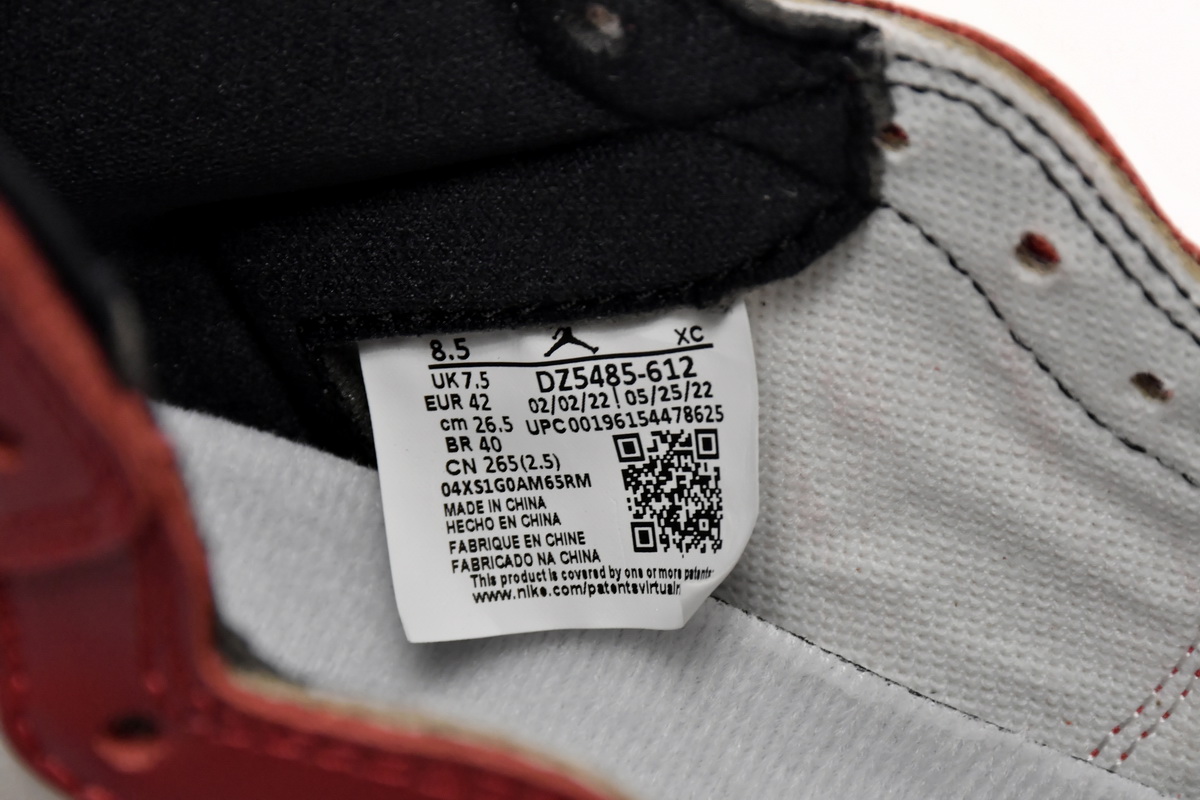Air Jordan 1 Retro High OG 'Chicago Lost & Found' DZ5485-612 - Shop Authentic Sneakers Online